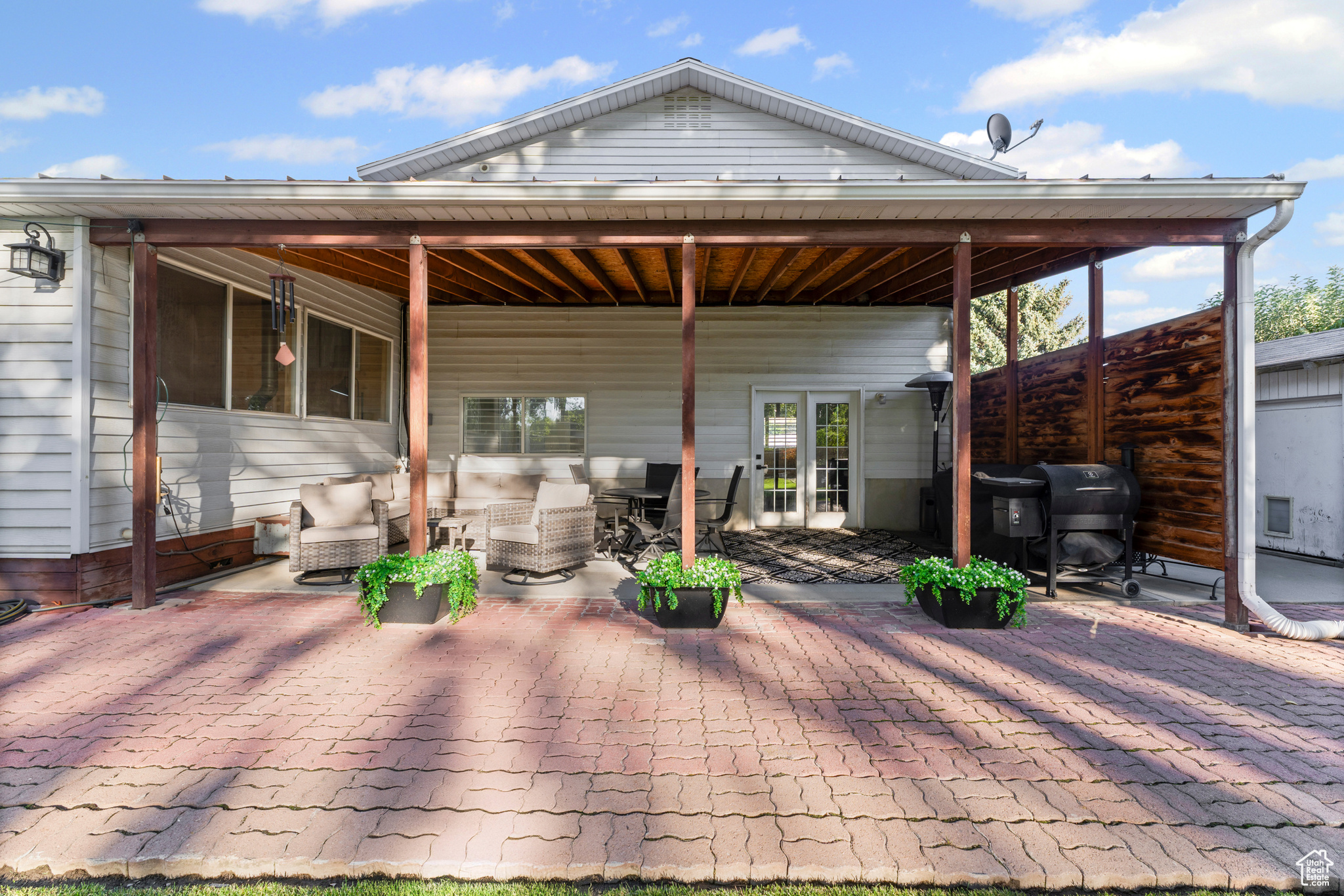 CASCADE MEADOWS - Residential