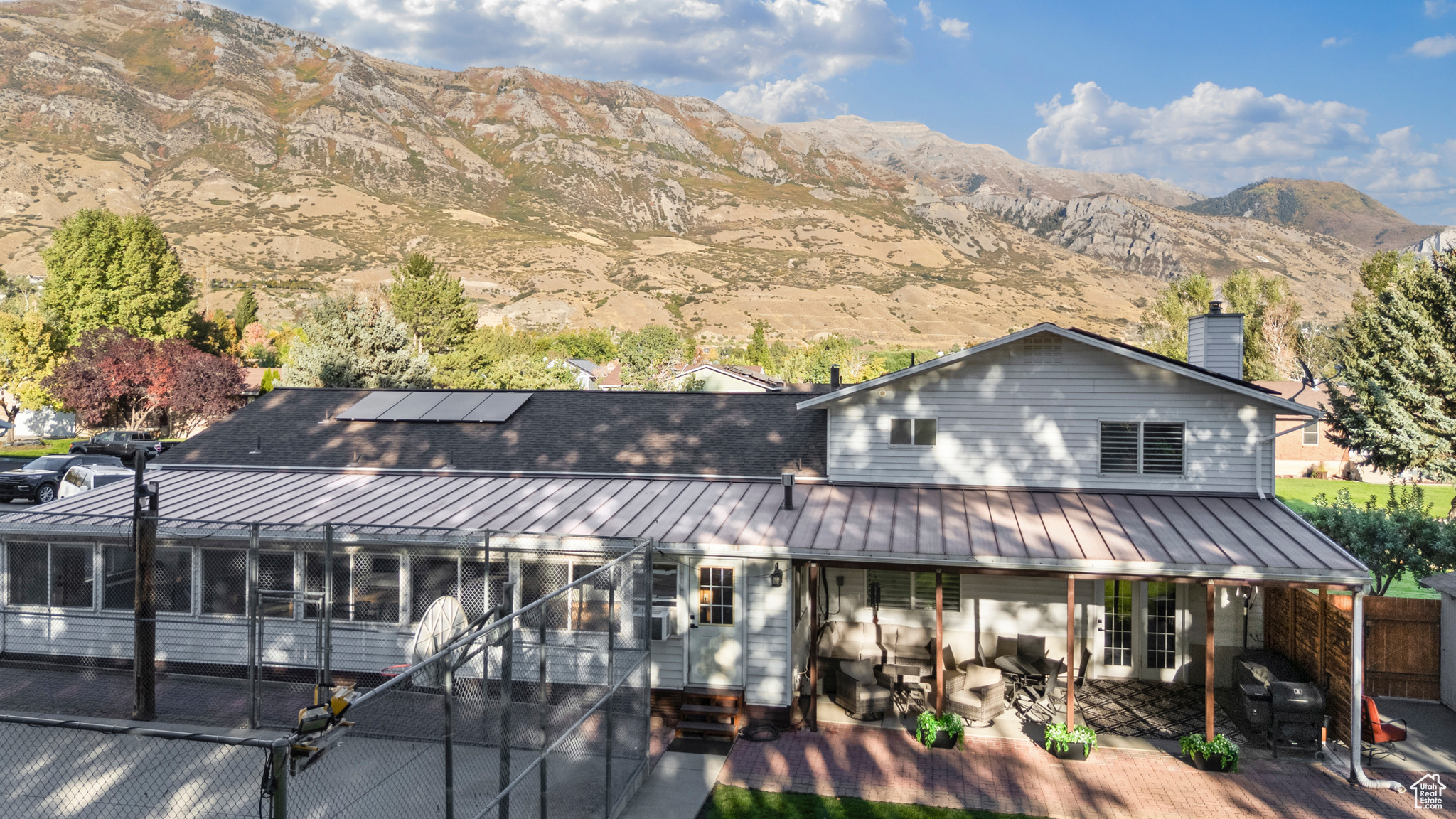 CASCADE MEADOWS - Residential