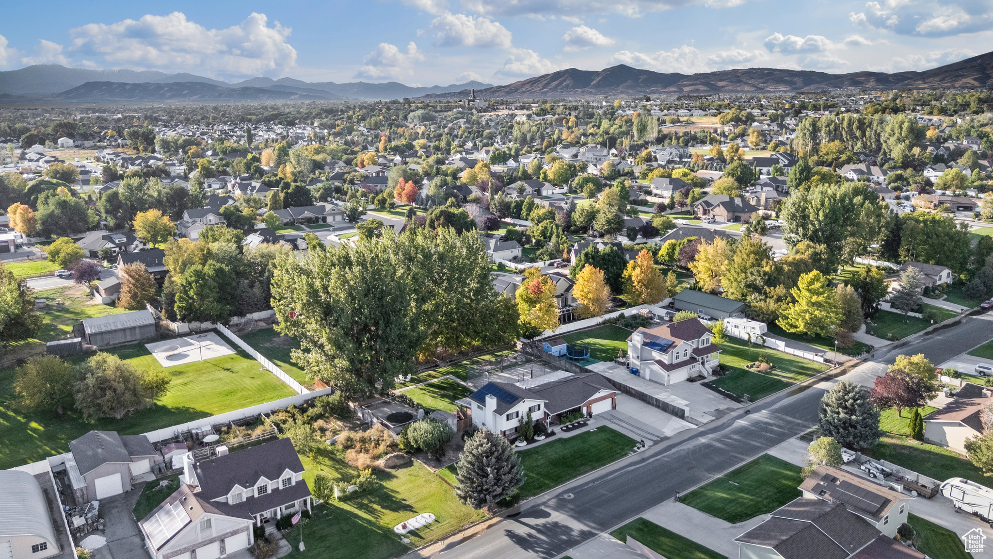 CASCADE MEADOWS - Residential