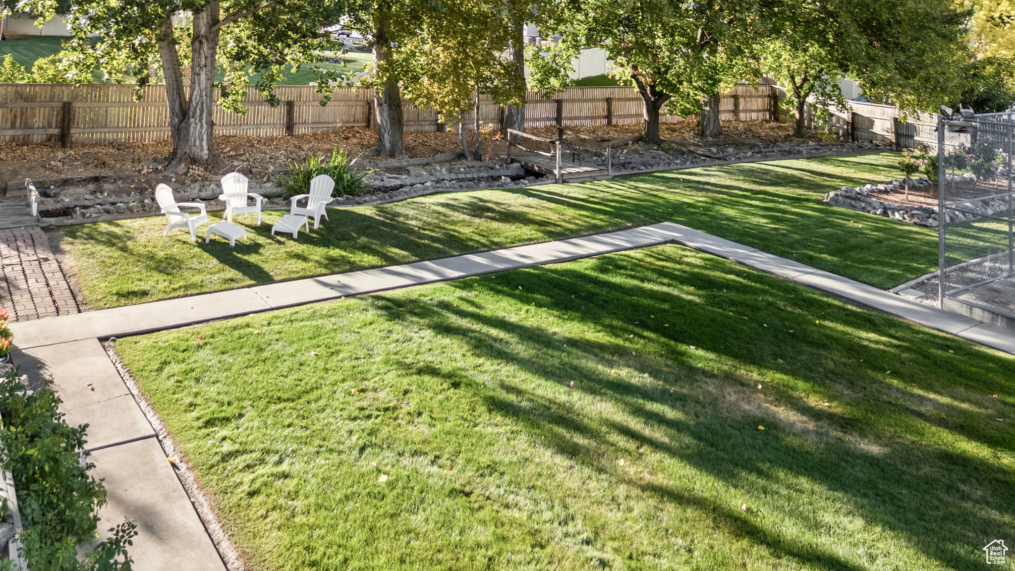 CASCADE MEADOWS - Residential