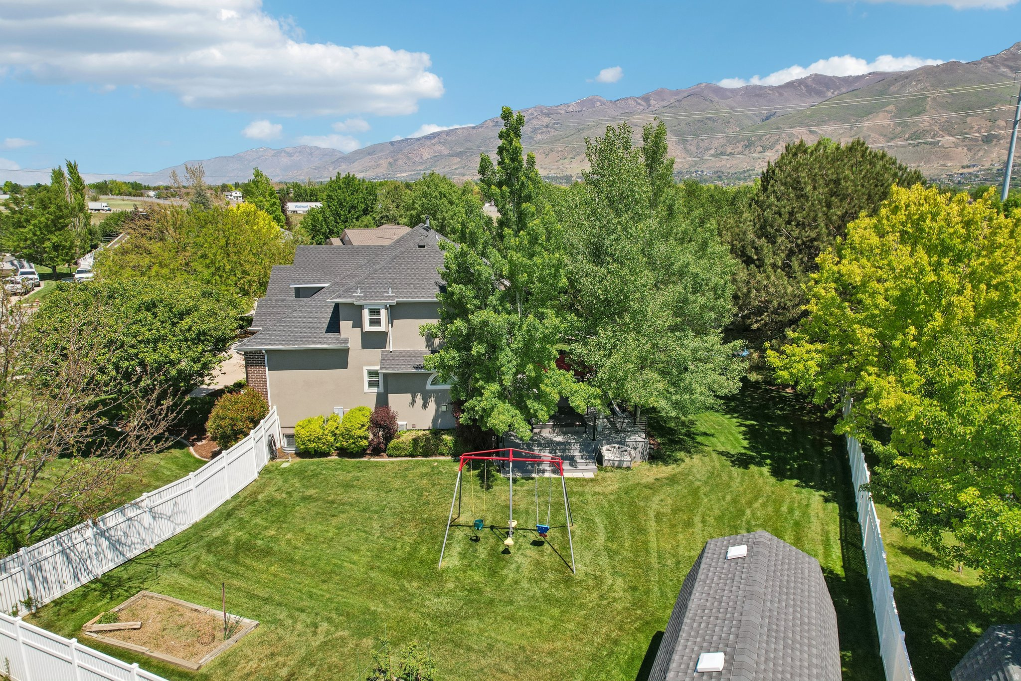 KERRYBROOK ESTATES - Residential