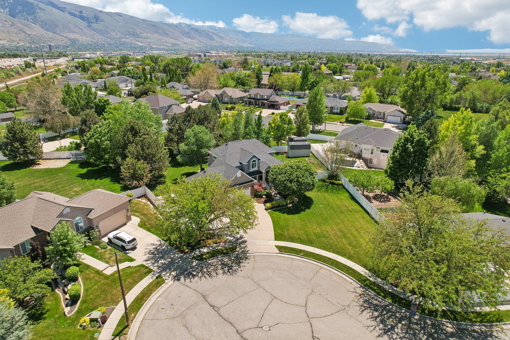 KERRYBROOK ESTATES - Residential
