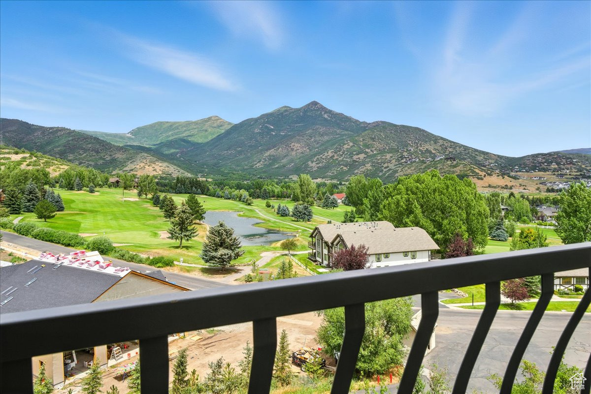 SWISS OAKS - Residential