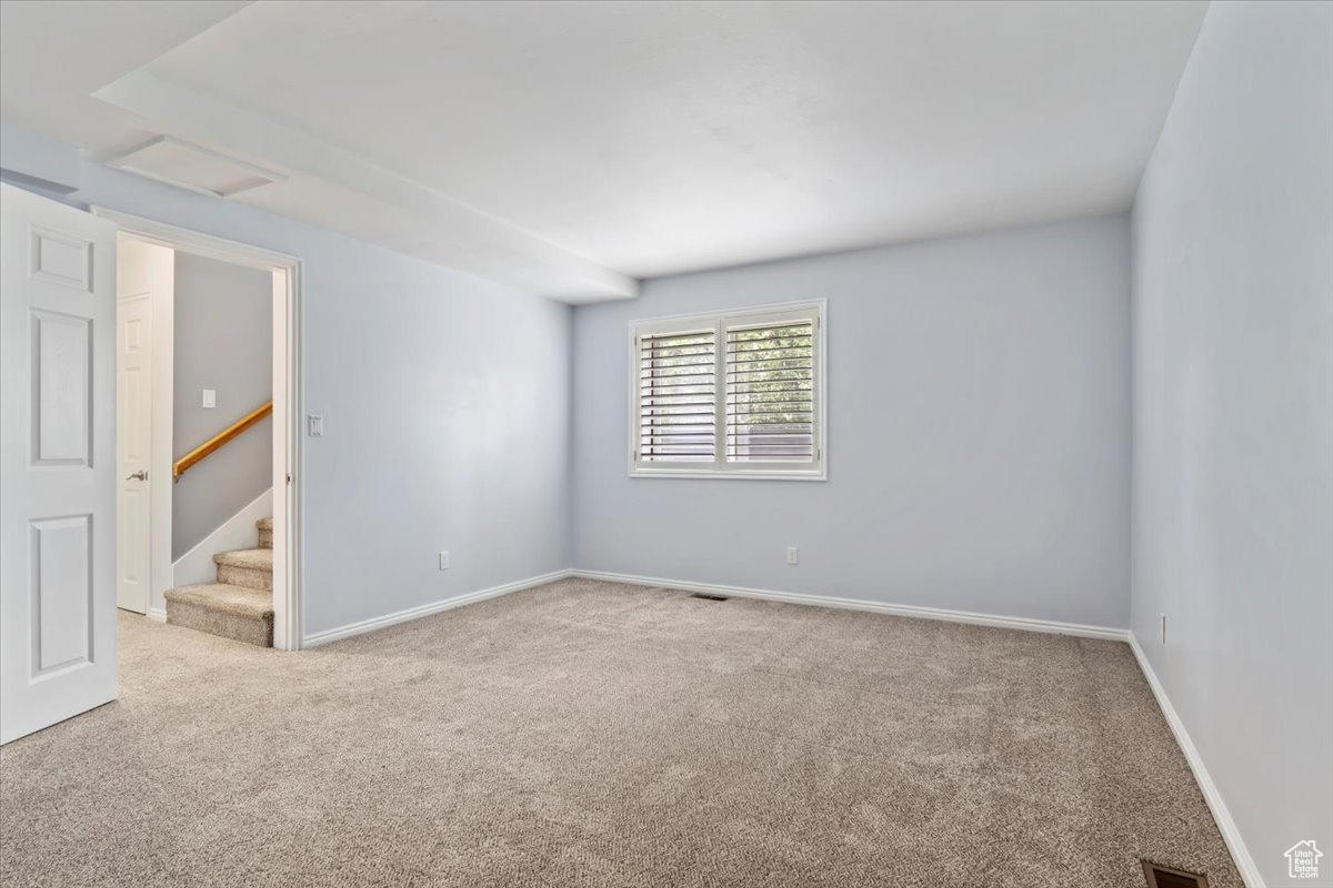 SWISS OAKS - Residential
