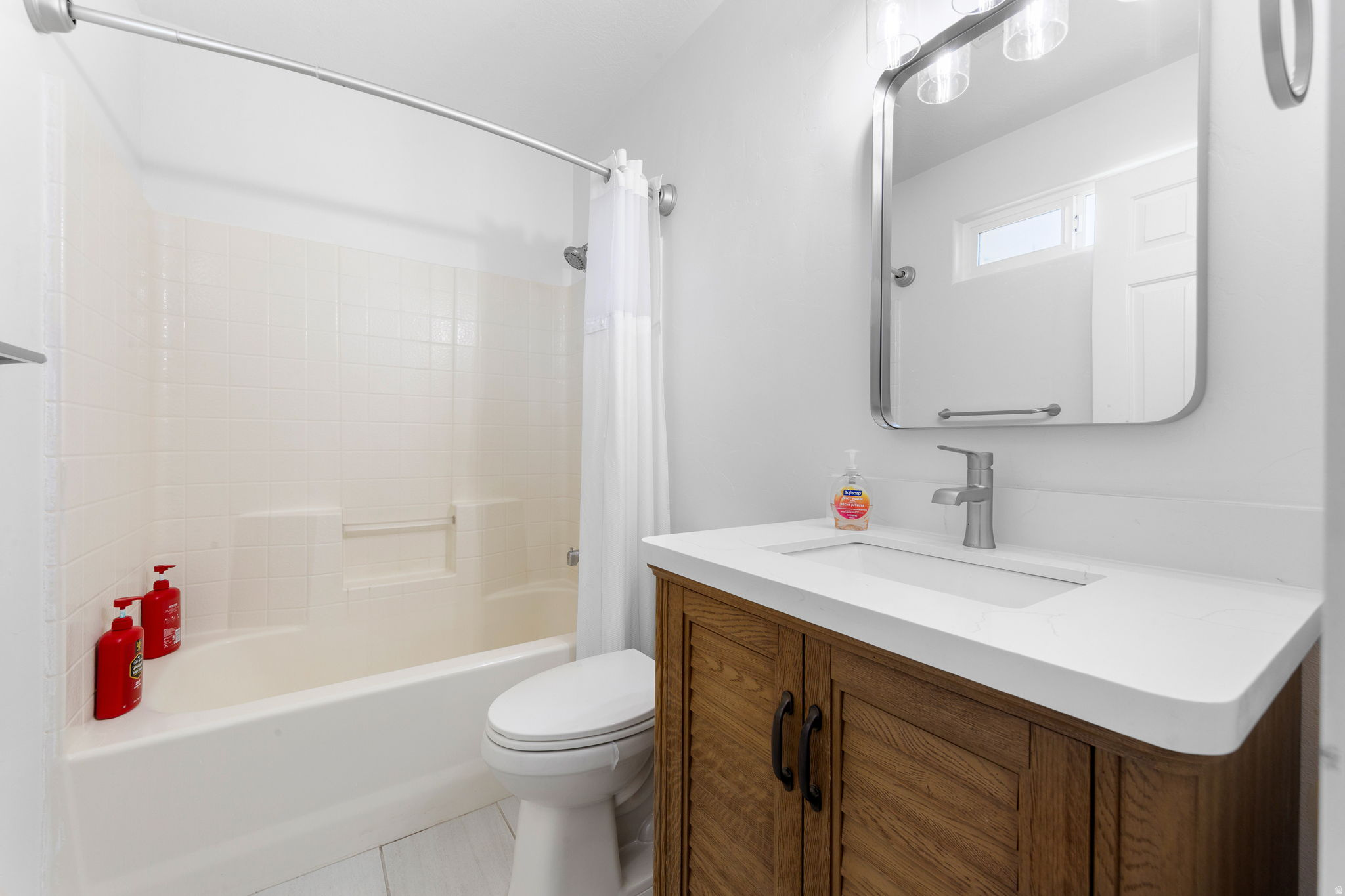 SPRING HILL EST - Residential
