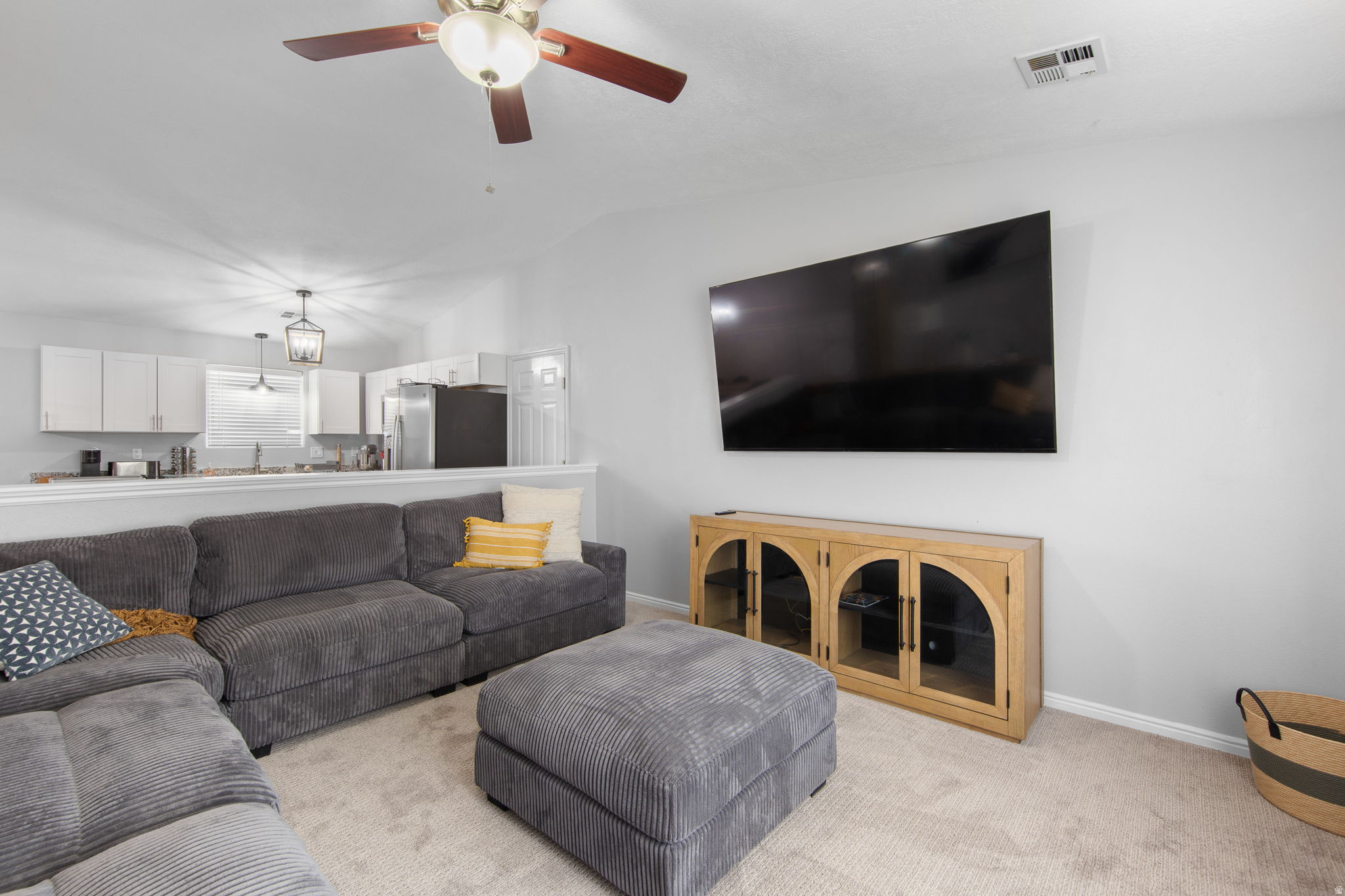 SPRING HILL EST - Residential