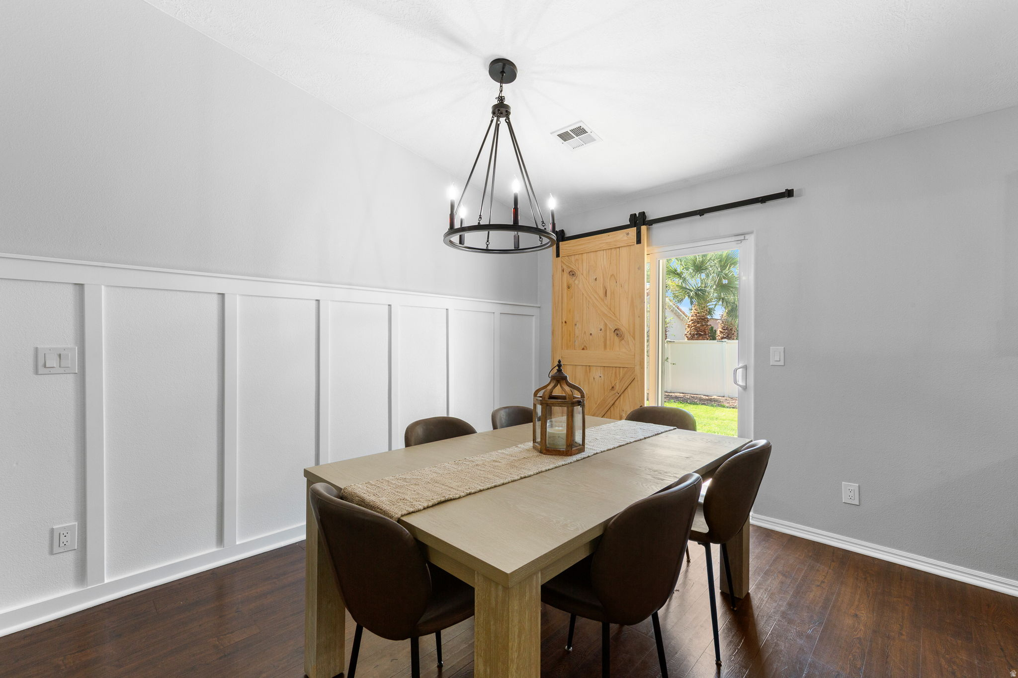 SPRING HILL EST - Residential