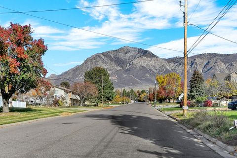 Tiny photo for 2912 N 750 E, North Ogden, UT 84414 (MLS # 2122306)