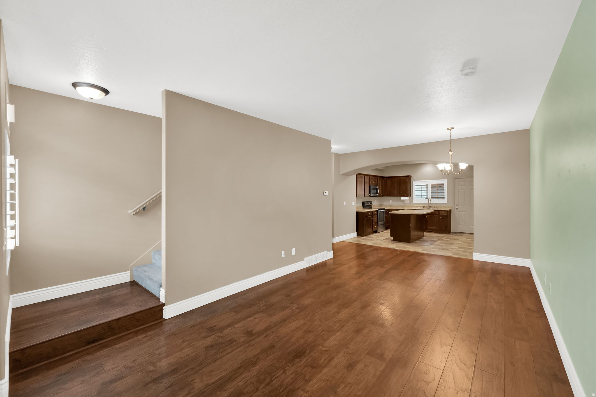 EAST TOWN VILLAGE TOWN HOMES - Residential