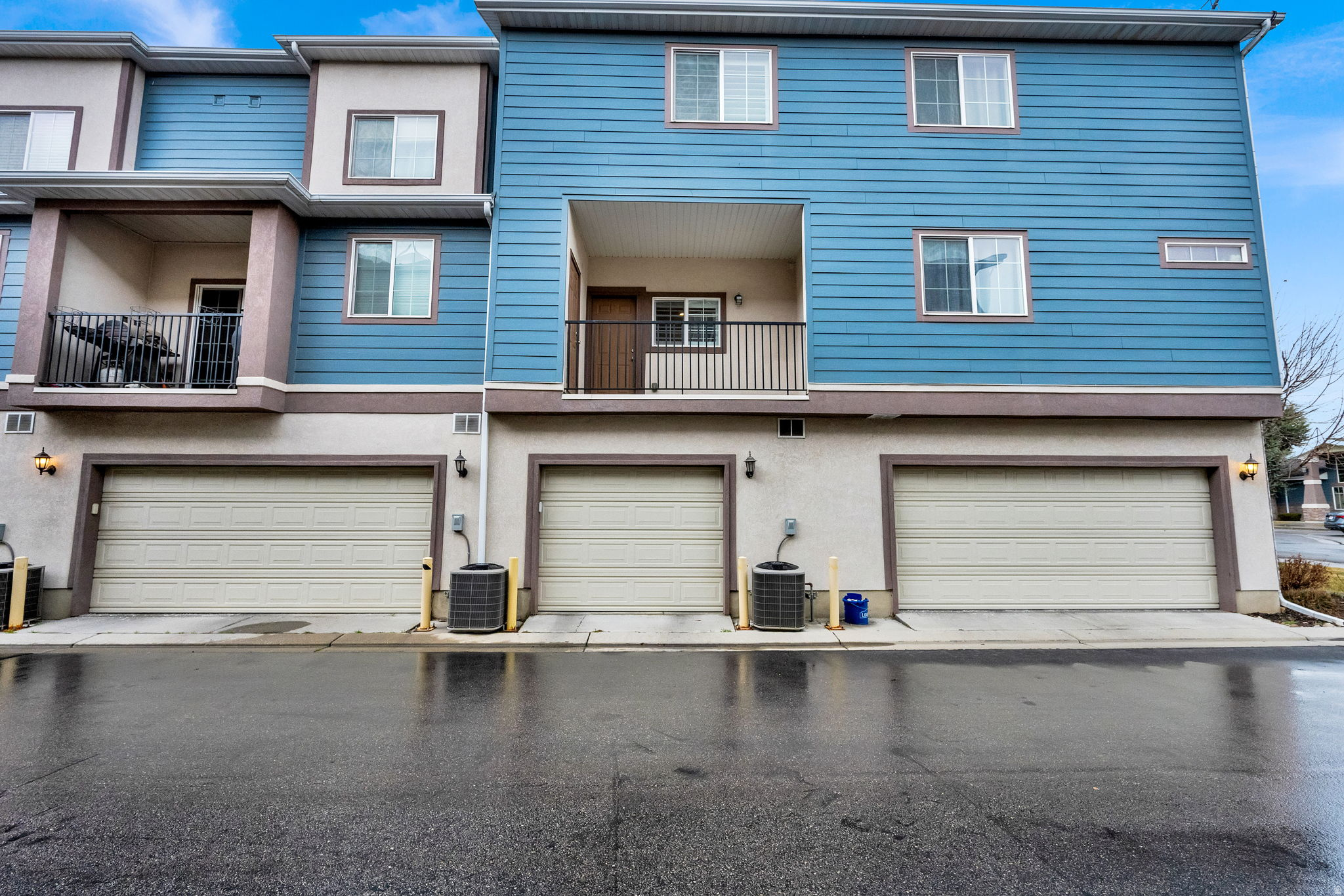 EAST TOWN VILLAGE TOWN HOMES - Residential