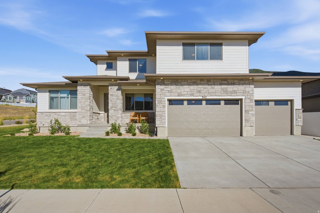 Photo of 3411 S SNOWBERRY DR, Mapleton, UT 84664 (MLS # 2183602)