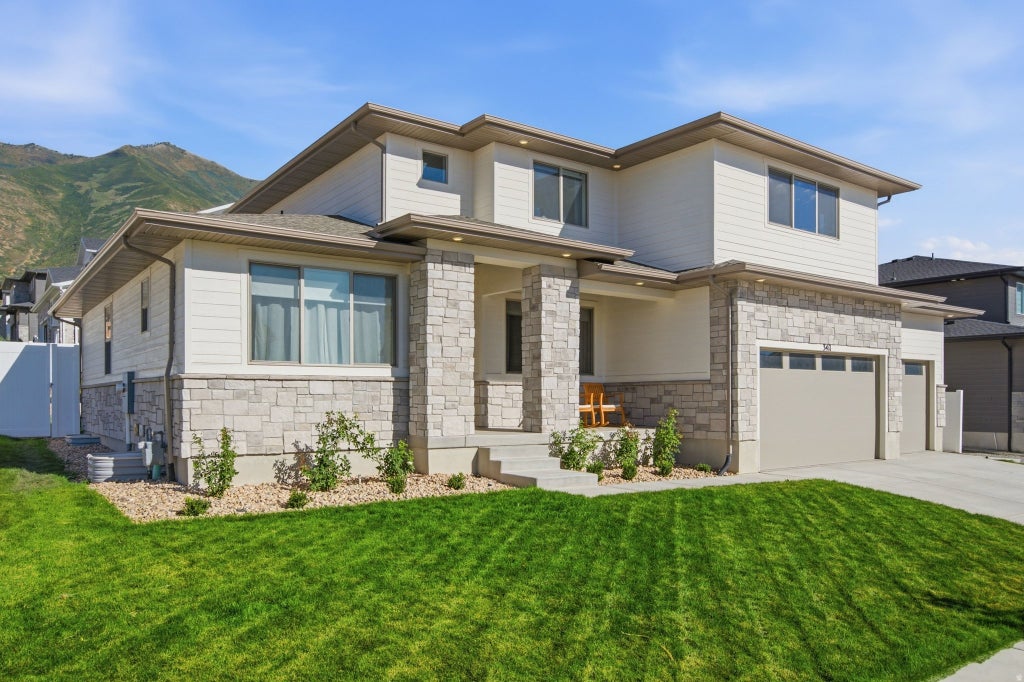 Photo of 3411 S SNOWBERRY DR, Mapleton, UT 84664 (MLS # 2183602)