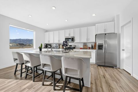 Tiny photo for 3483 N SPARROW LN, Eagle Mountain, UT 84005 (MLS # 2147948)