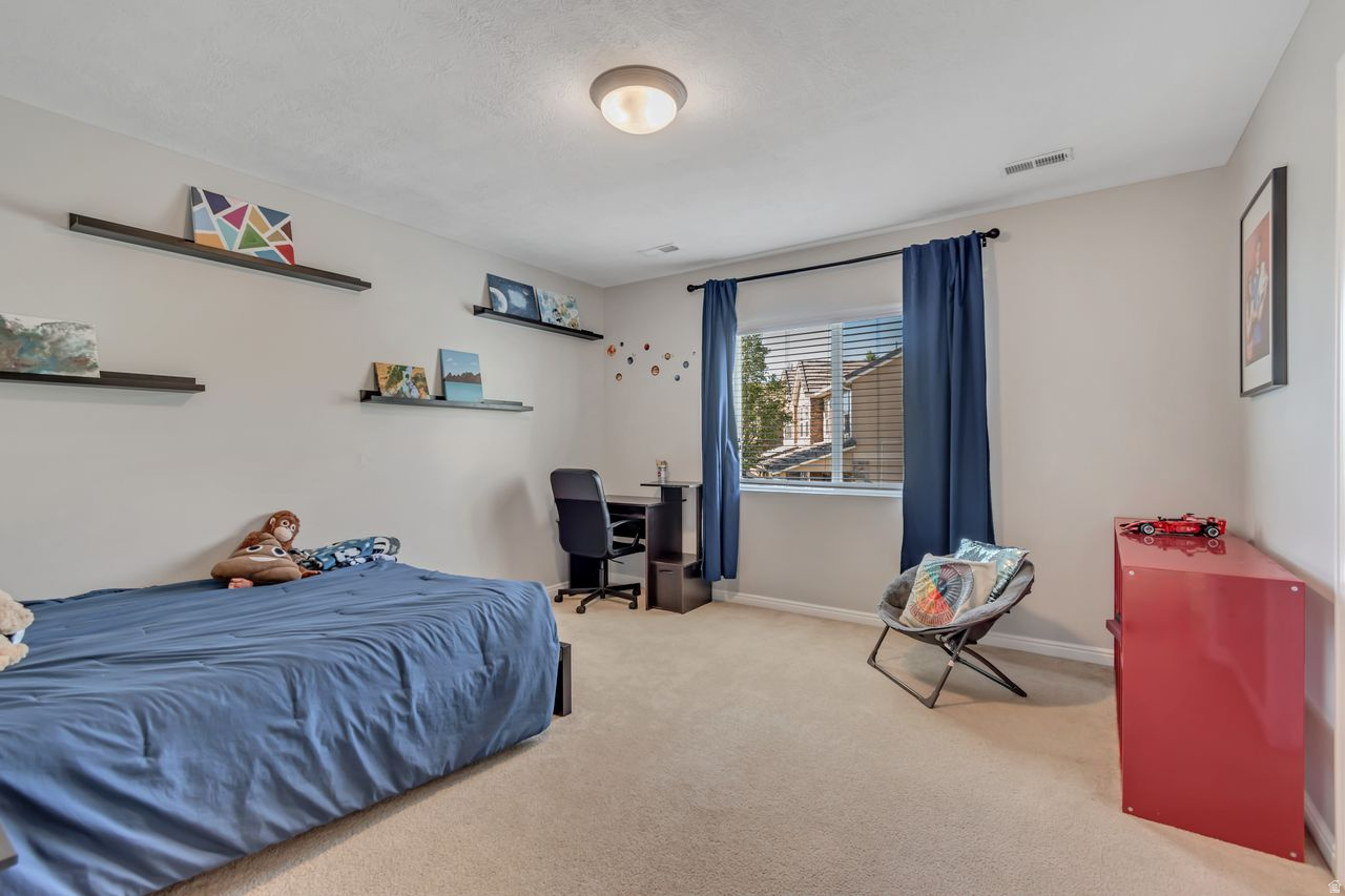 TRAVERSE MOUNTAIN - Residential