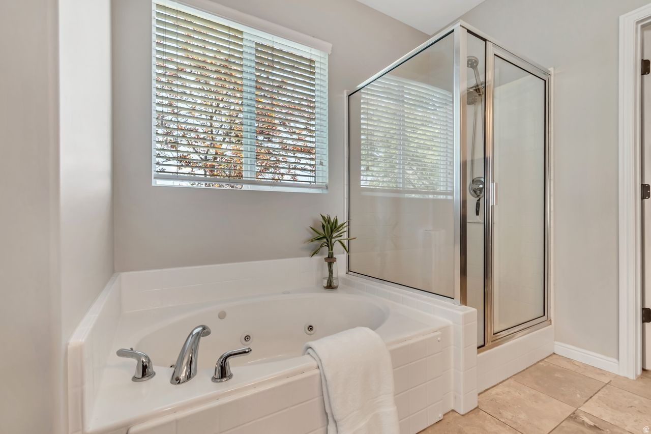 TRAVERSE MOUNTAIN - Residential
