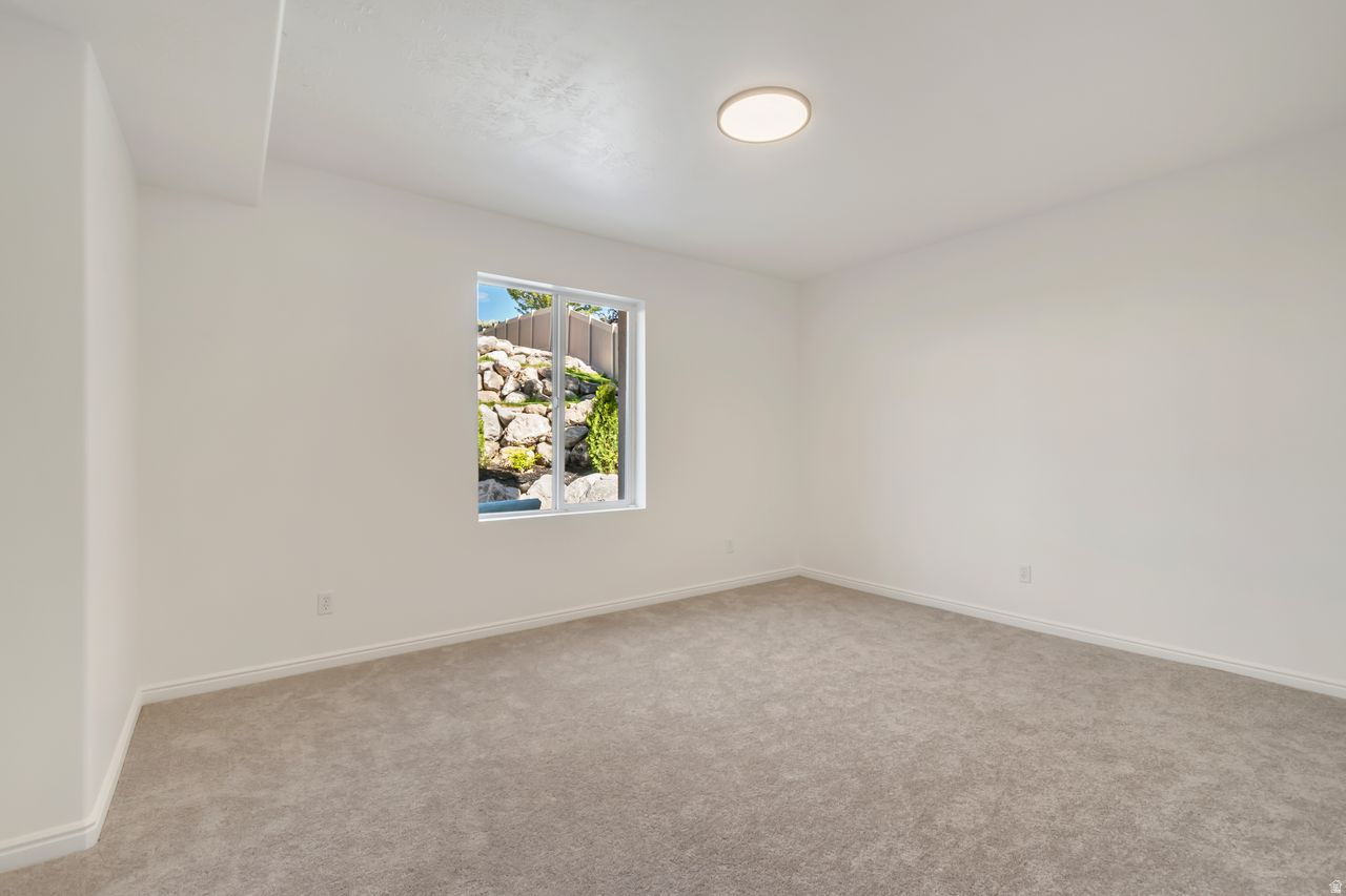 TRAVERSE MOUNTAIN - Residential