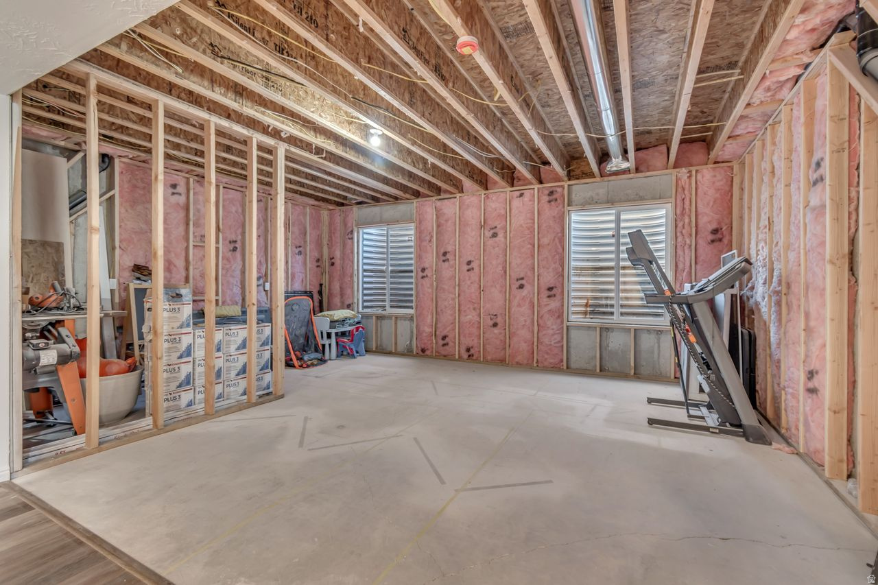 TRAVERSE MOUNTAIN - Residential