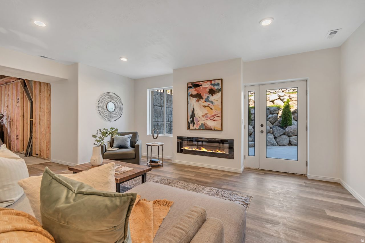 TRAVERSE MOUNTAIN - Residential