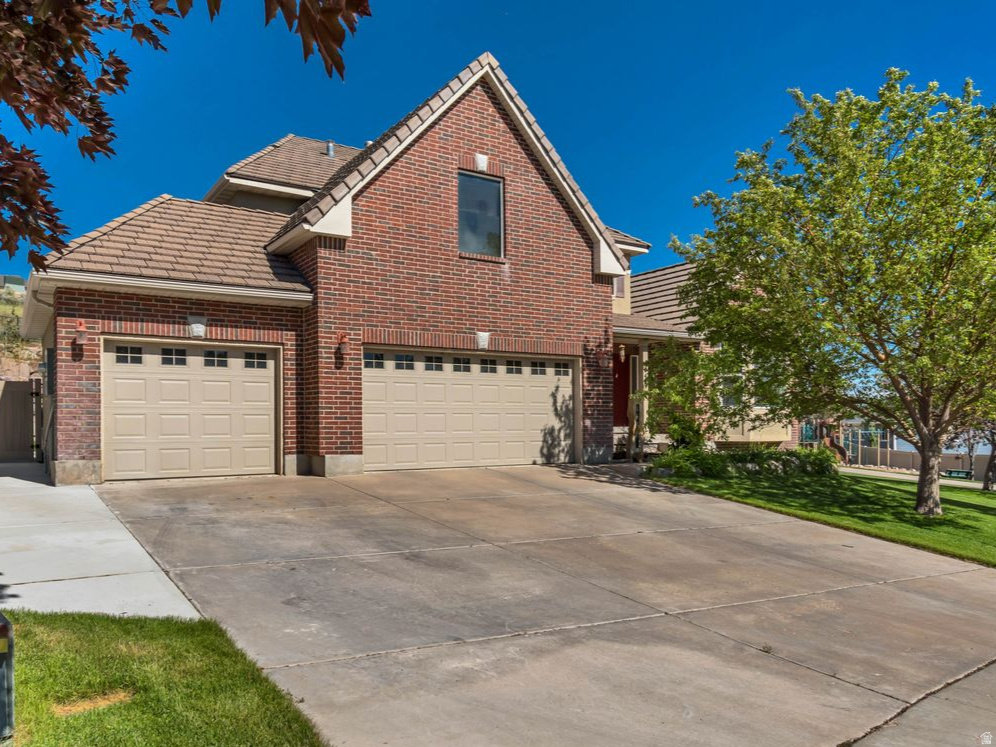 TRAVERSE MOUNTAIN - Residential