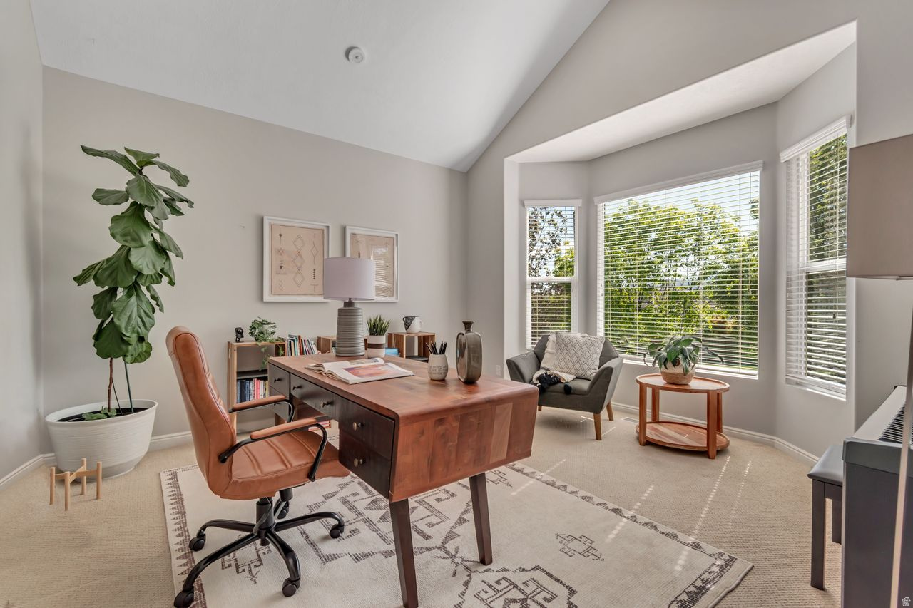 TRAVERSE MOUNTAIN - Residential