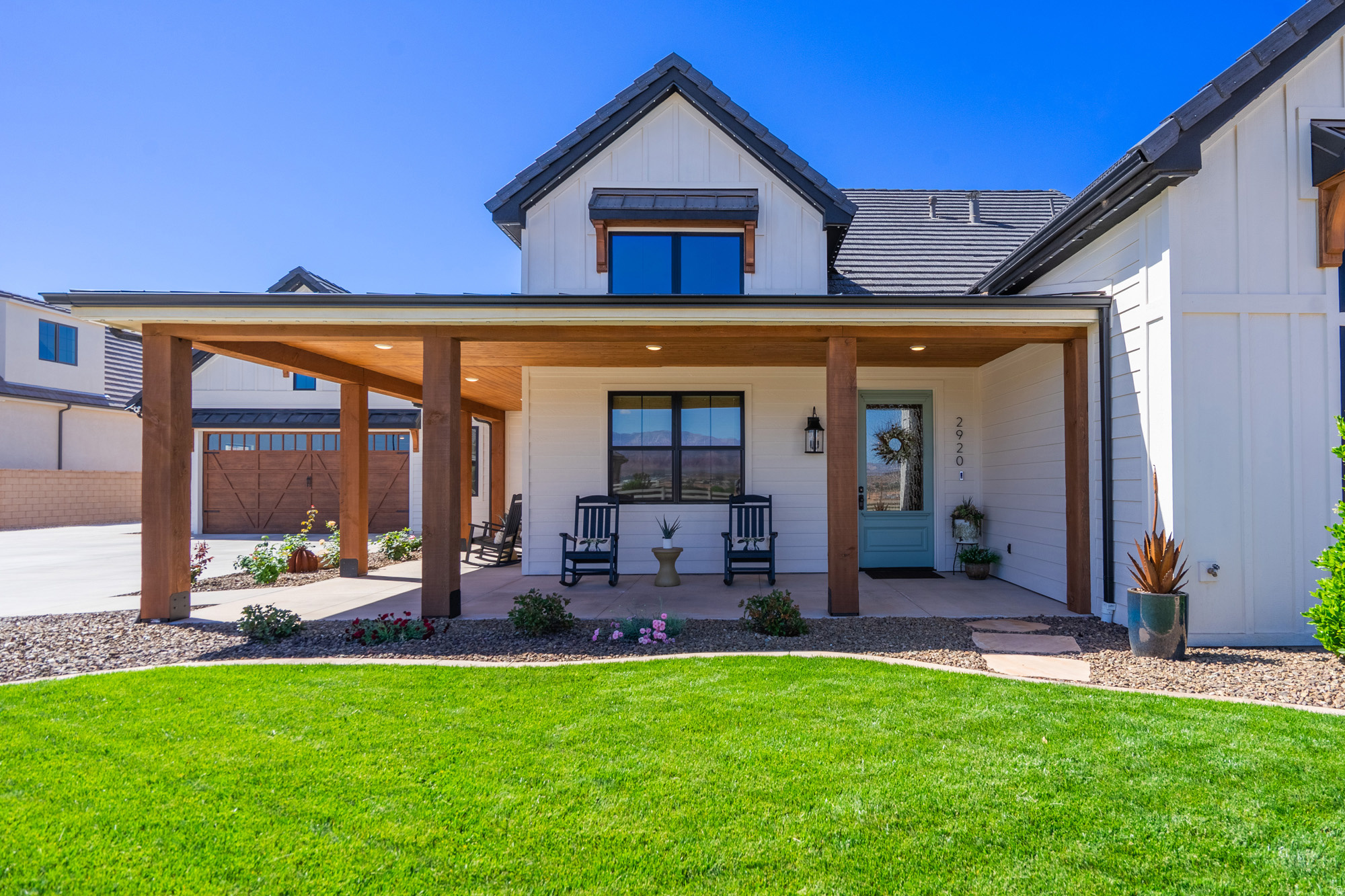 ARBORS 15 - Residential
