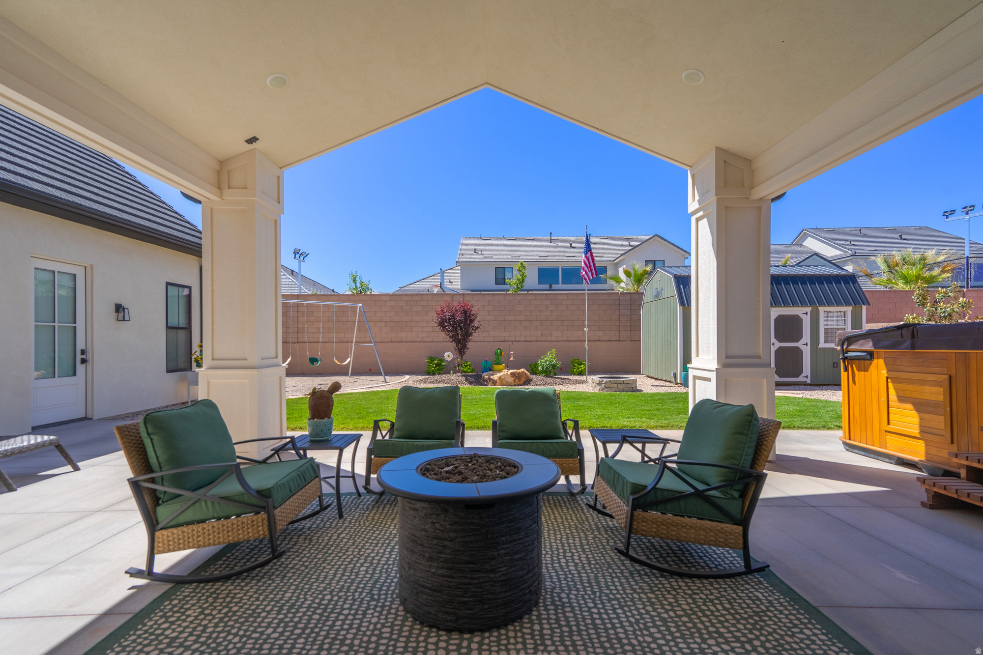 ARBORS 15 - Residential