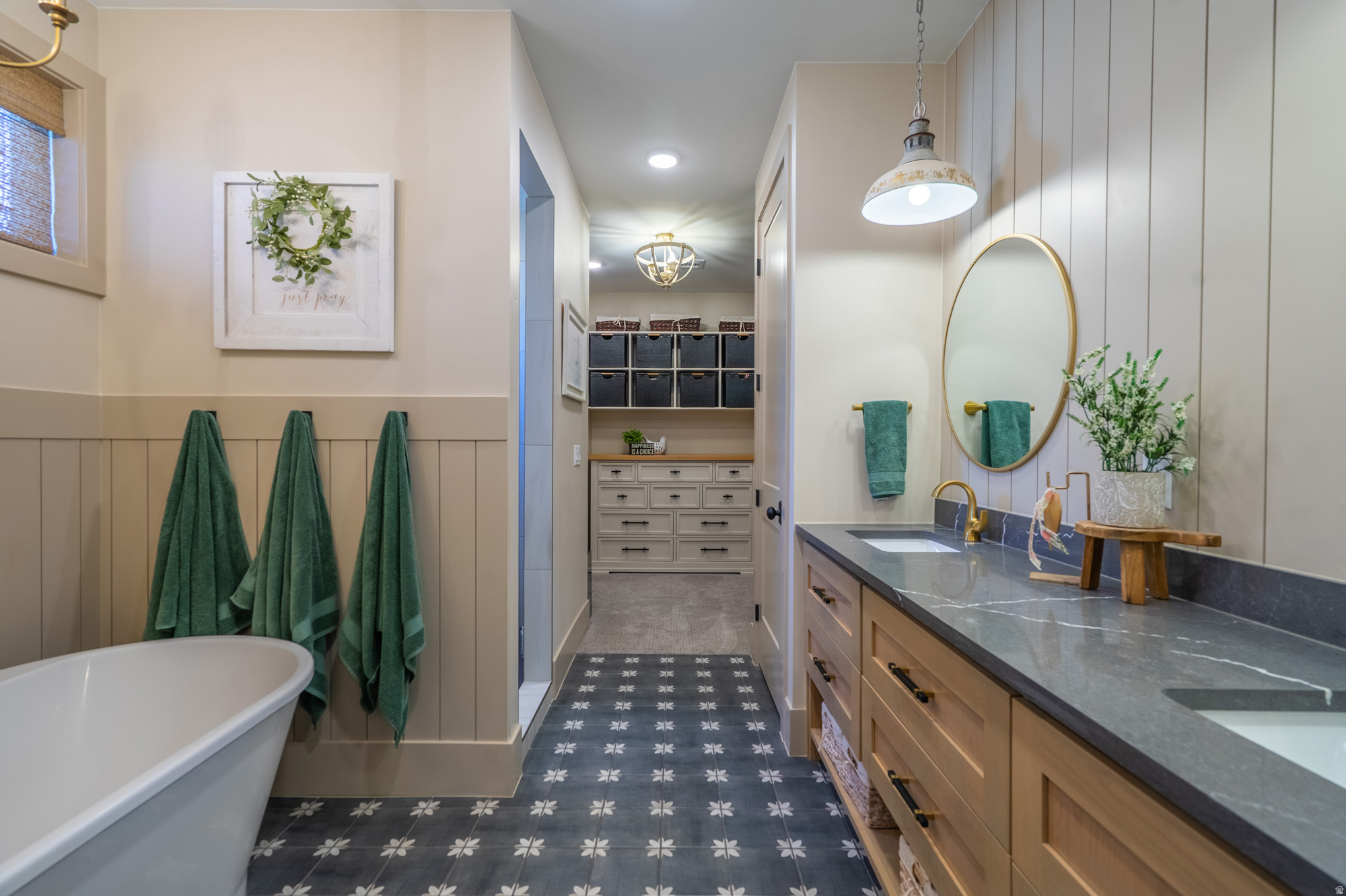 ARBORS 15 - Residential