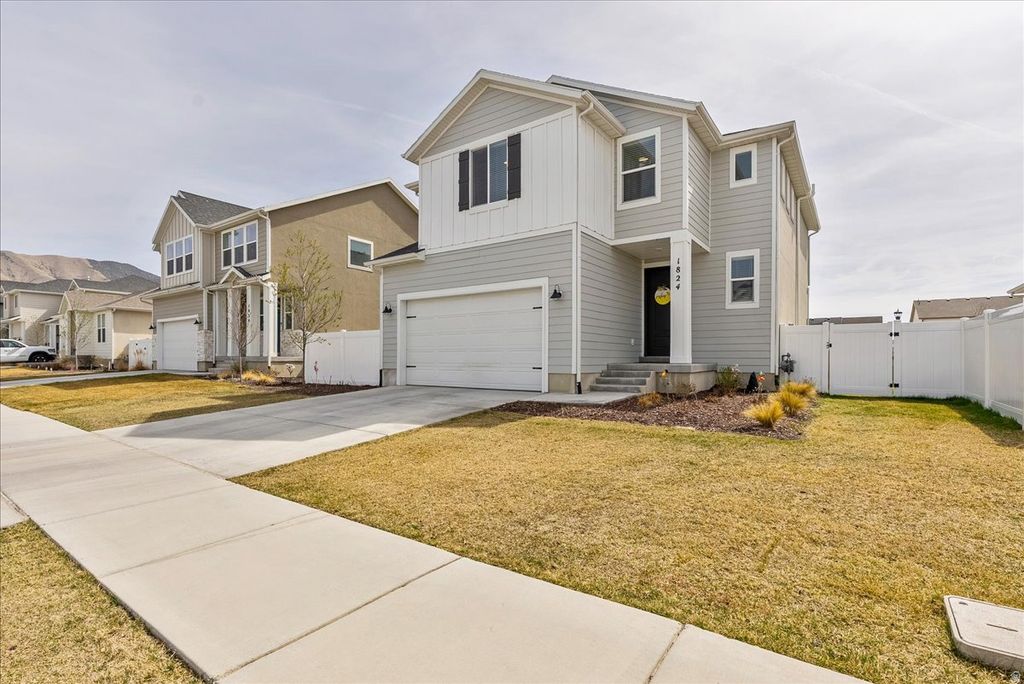 Photo of 1824 E MEADOWLARK DR, Eagle Mountain, UT 84005 (MLS # 2146846)
