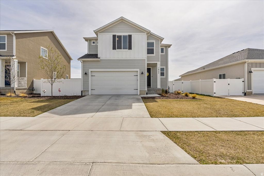 Photo of 1824 E MEADOWLARK DR, Eagle Mountain, UT 84005 (MLS # 2146846)