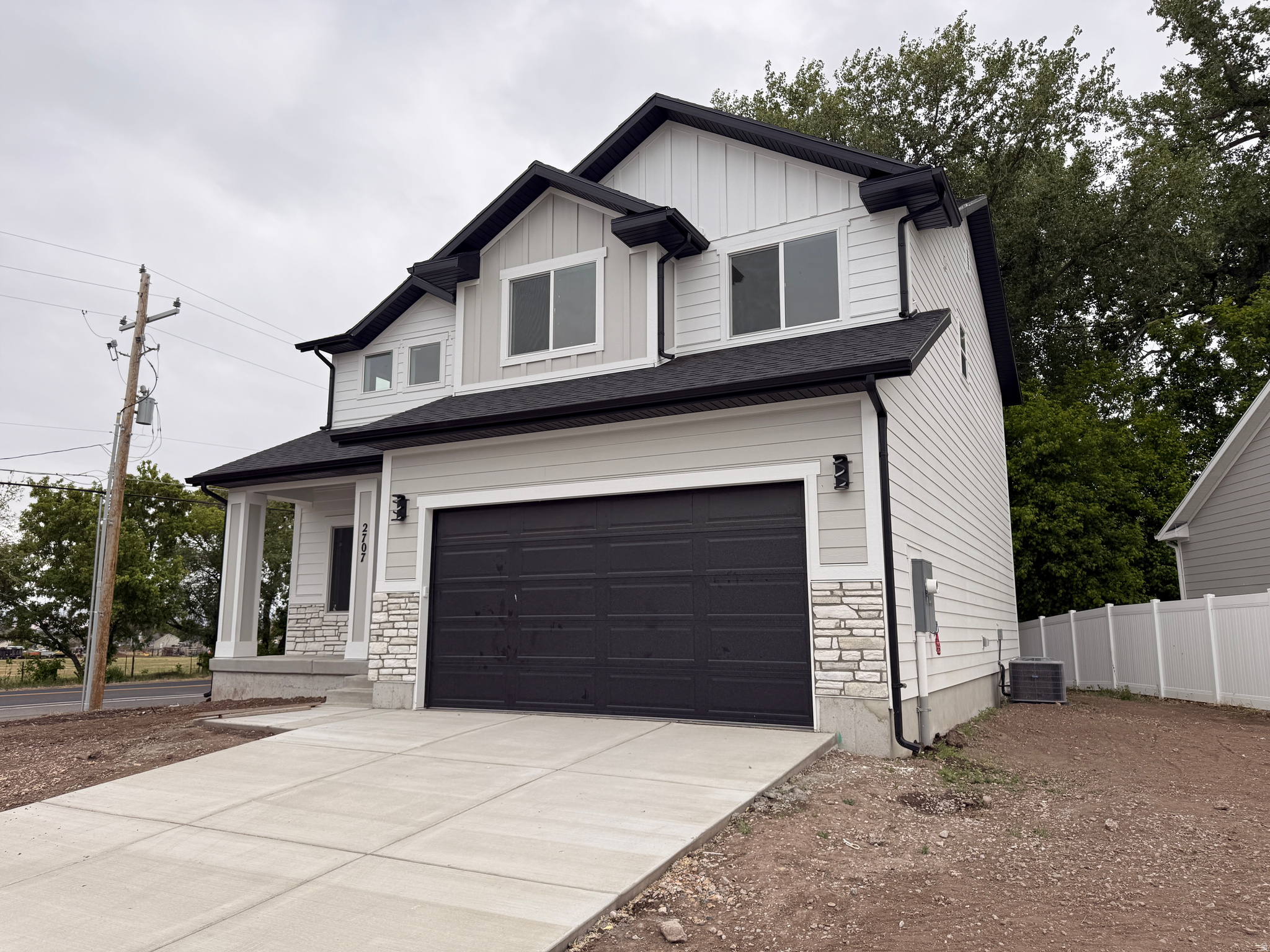 DIXON DOWNS - Residential
