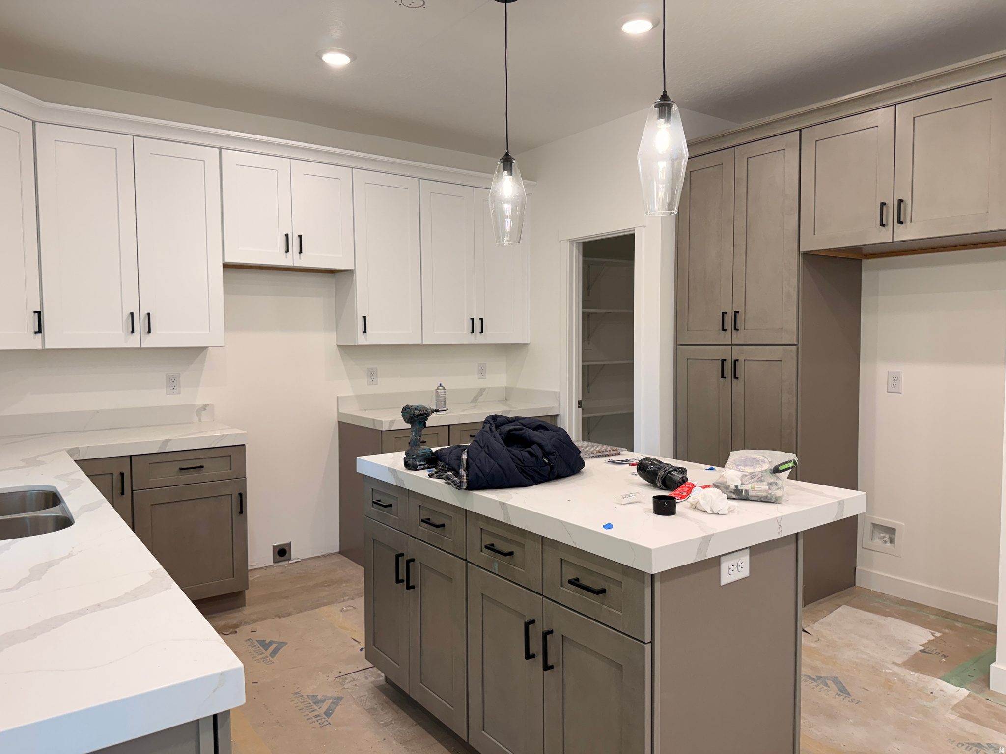 DIXON DOWNS - Residential