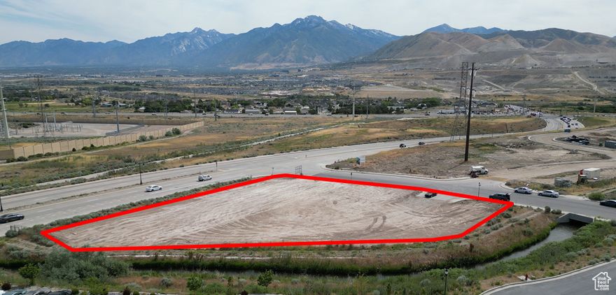 Located directly off Porter Rockwell Blvd between Mountain View Corridor and Redwood Rd. City approval for 42' digital pylon sign. Great opportunity for investors or owner/users looking for light industrial (M-1).