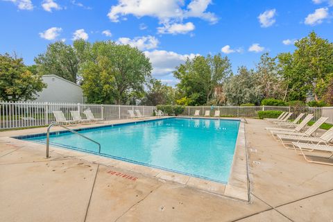 Tiny photo for 597 E 3970 S, Salt Lake City, UT 84107 (MLS # 2132492)