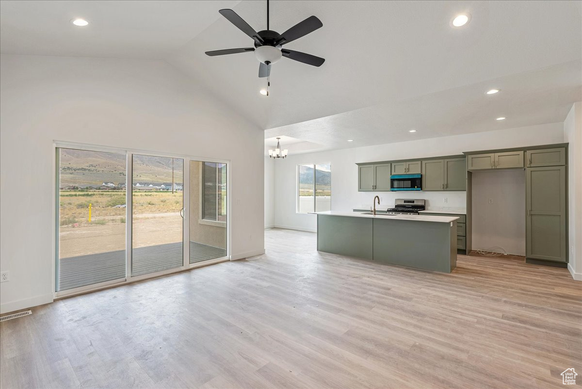 EAGLE POINT - Residential