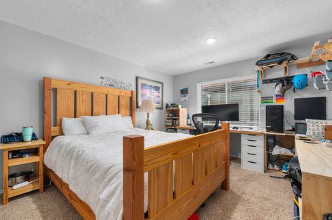 Tiny photo for 1084 E 1525 N, Layton, UT 84040 (MLS # 2169687)