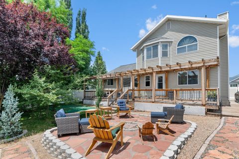 Tiny photo for 1084 E 1525 N, Layton, UT 84040 (MLS # 2169687)