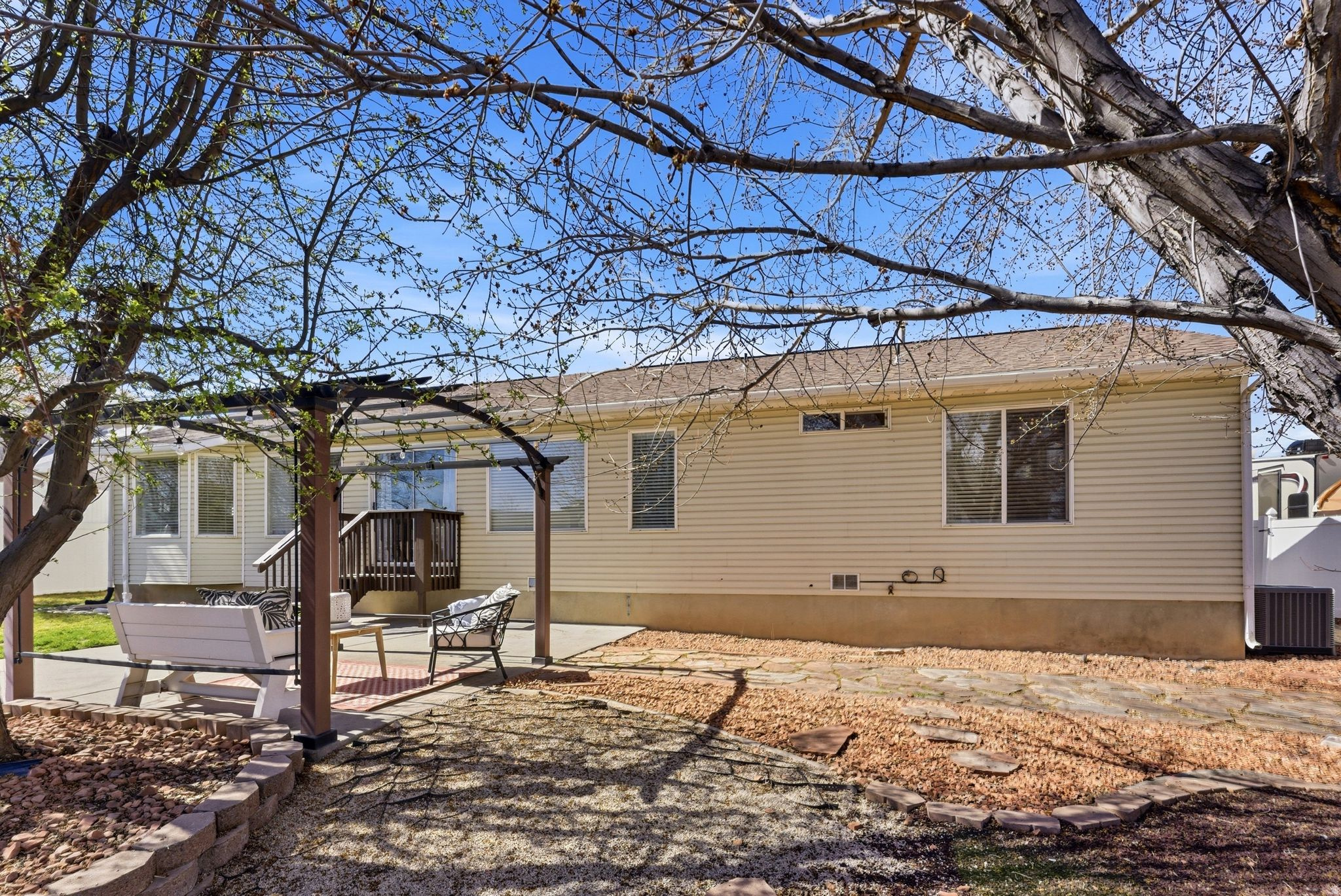 MEADOWS - Residential