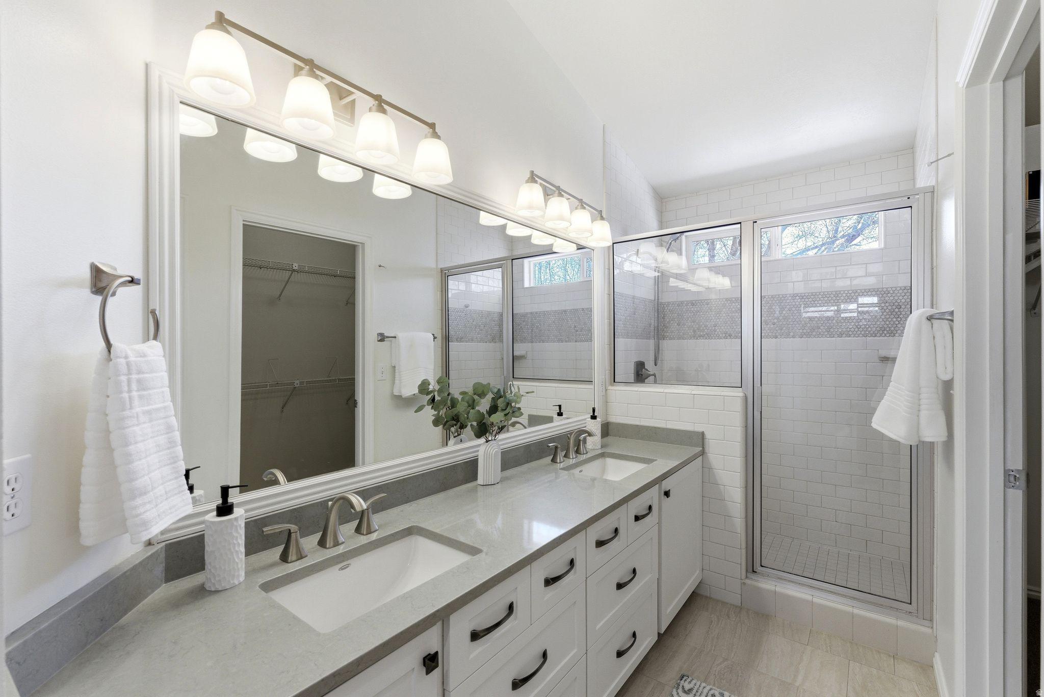 MEADOWS - Residential