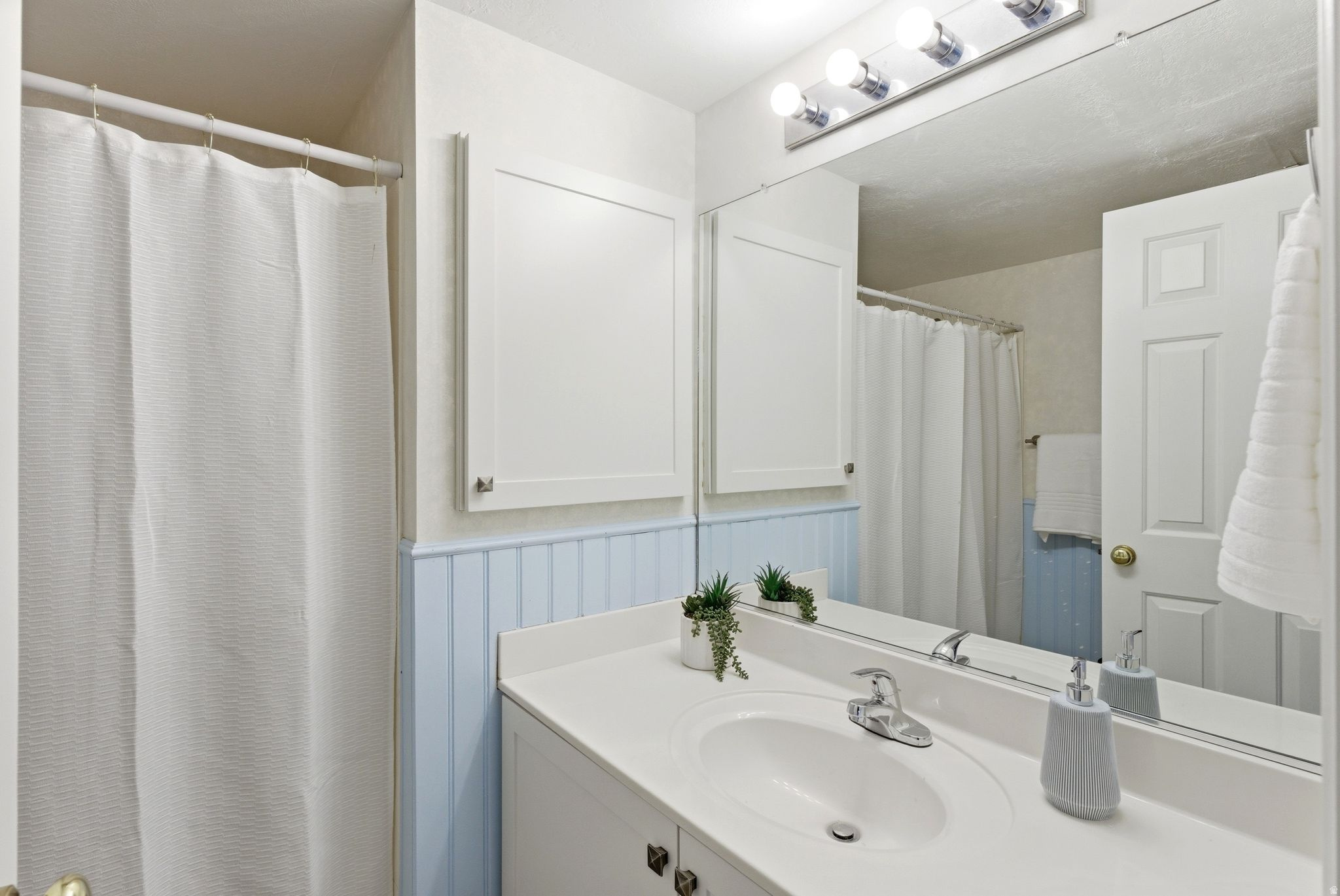 MEADOWS - Residential