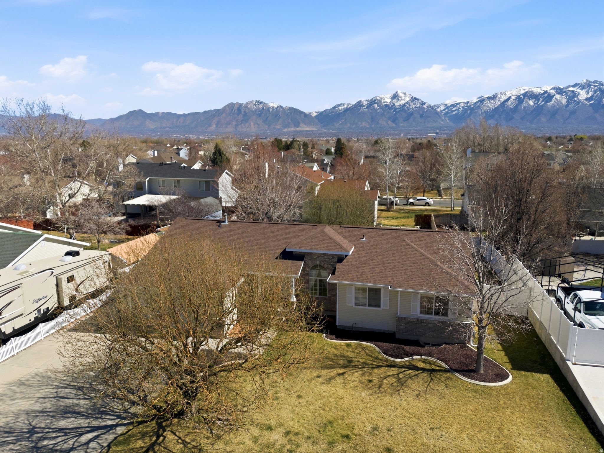 MEADOWS - Residential