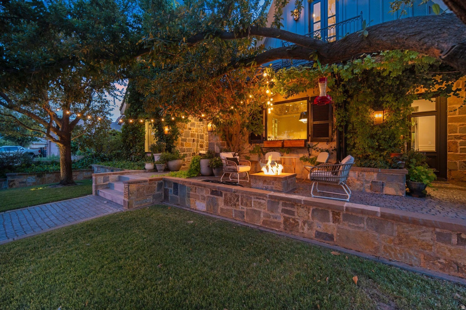 VINEYARDS - Residential