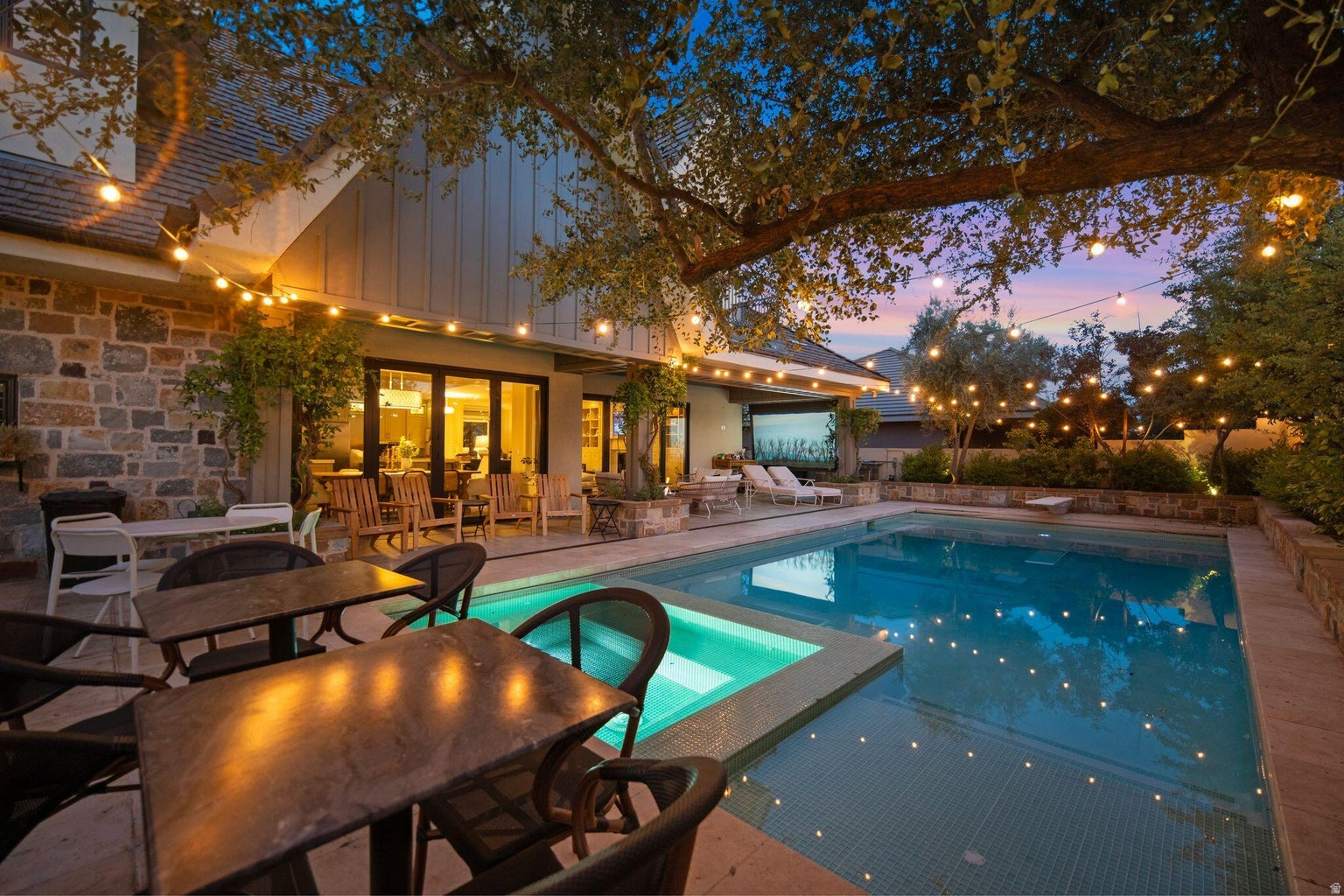 VINEYARDS - Residential