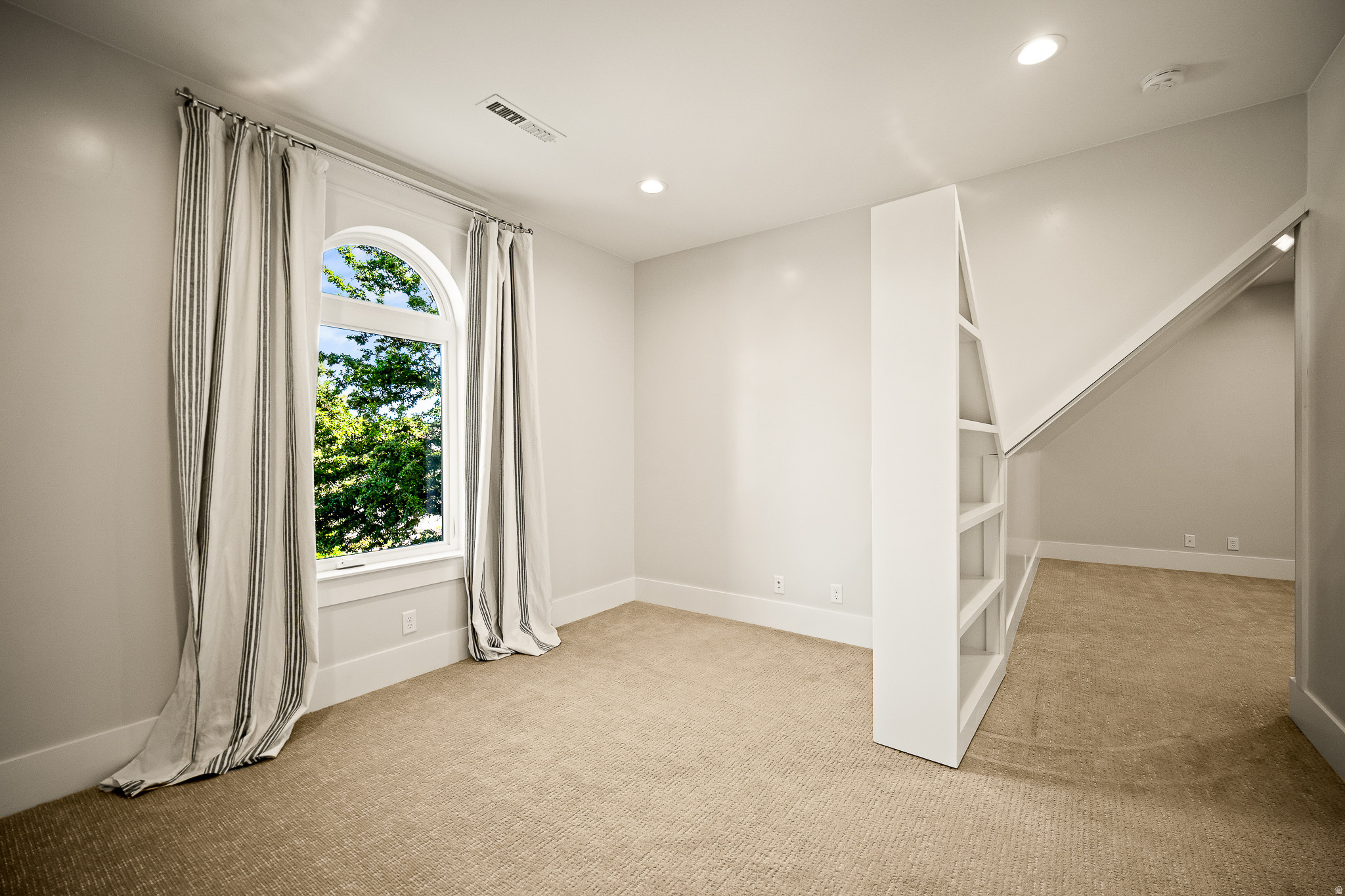 VINEYARDS - Residential