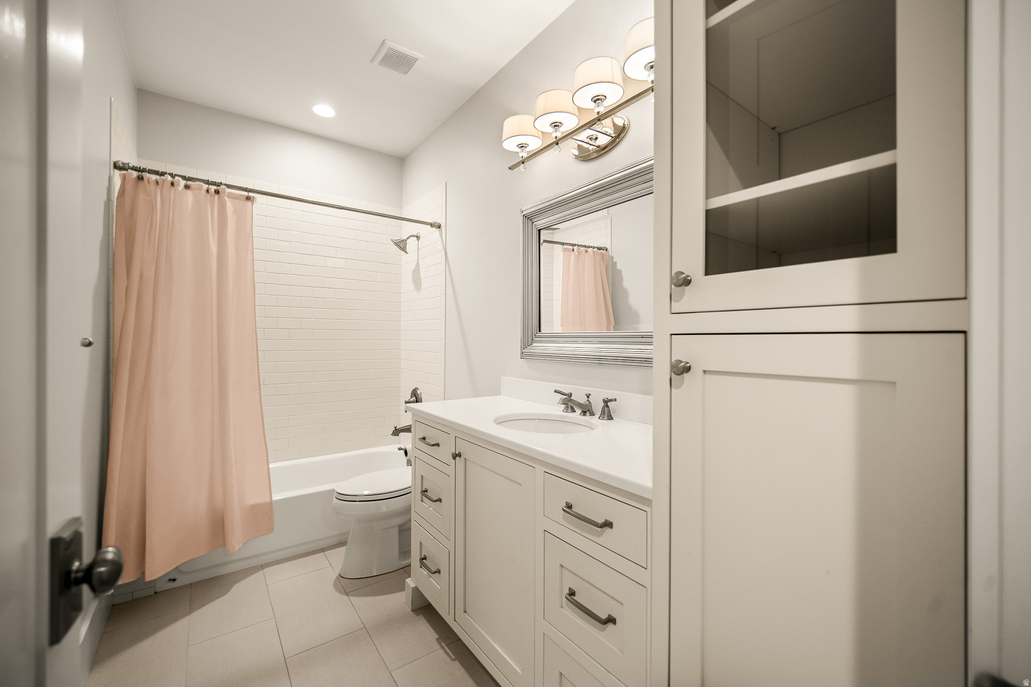 VINEYARDS - Residential