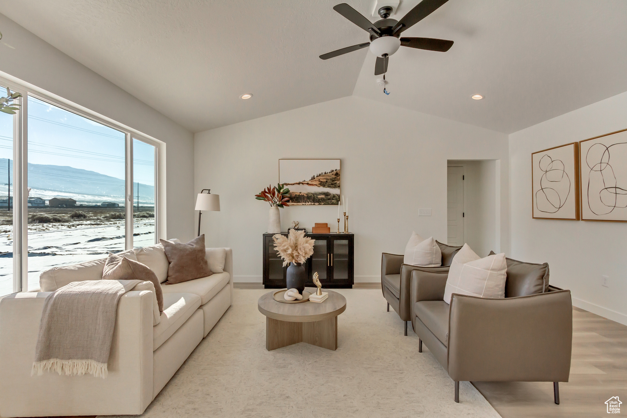 EAGLE POINT - Residential