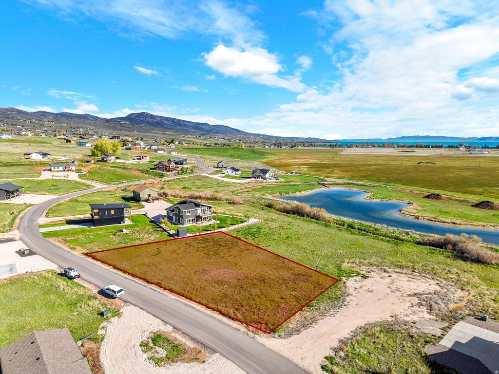 Photo of 303 E LAKE CIR #5, Garden City, UT 84028 (MLS # 2156800)