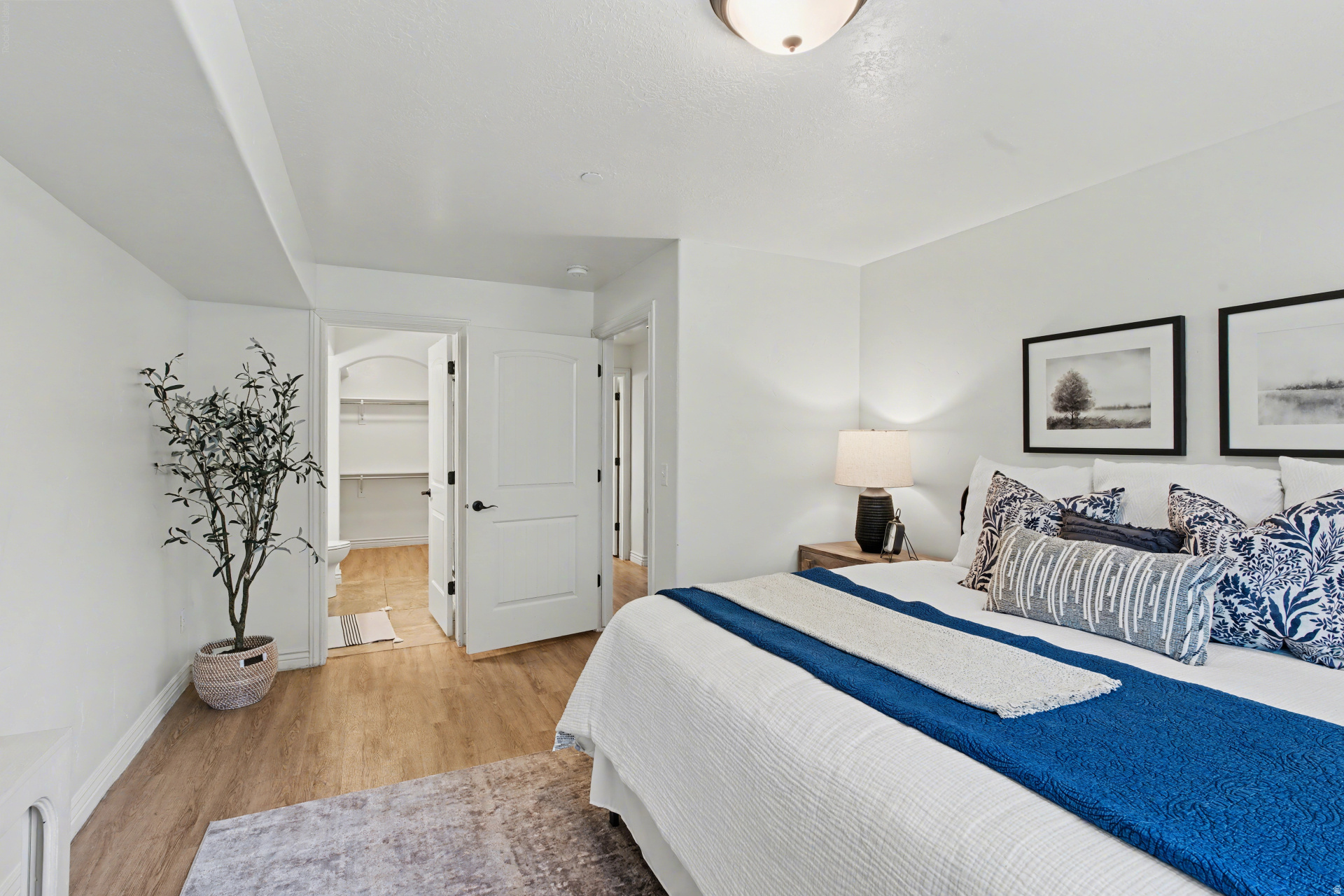 CREEKSIDE VILLAGE CONDOMINIUMS - Residential
