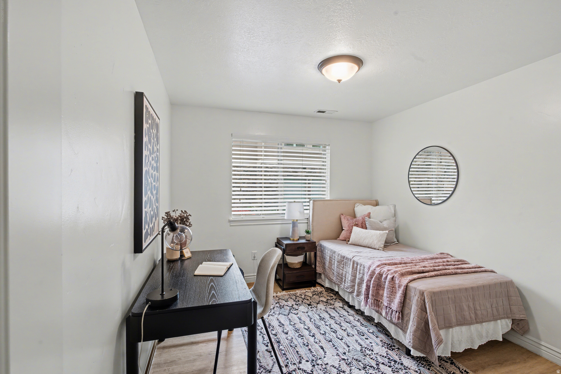 CREEKSIDE VILLAGE CONDOMINIUMS - Residential
