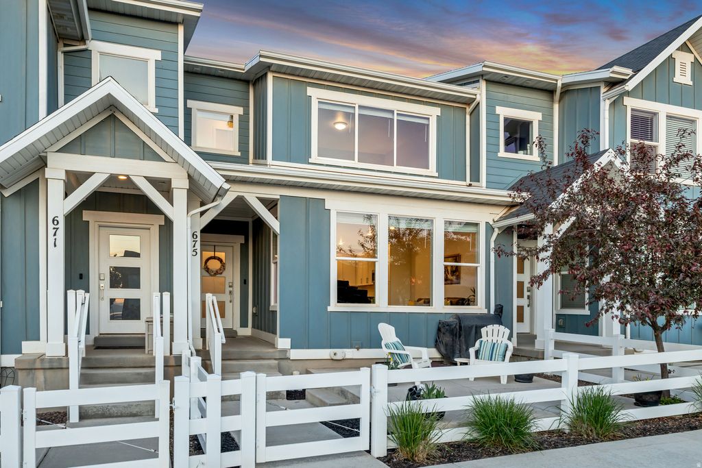 Photo of 675 S MILLER AVE E, North Salt Lake, UT 84054 (MLS # 2154282)