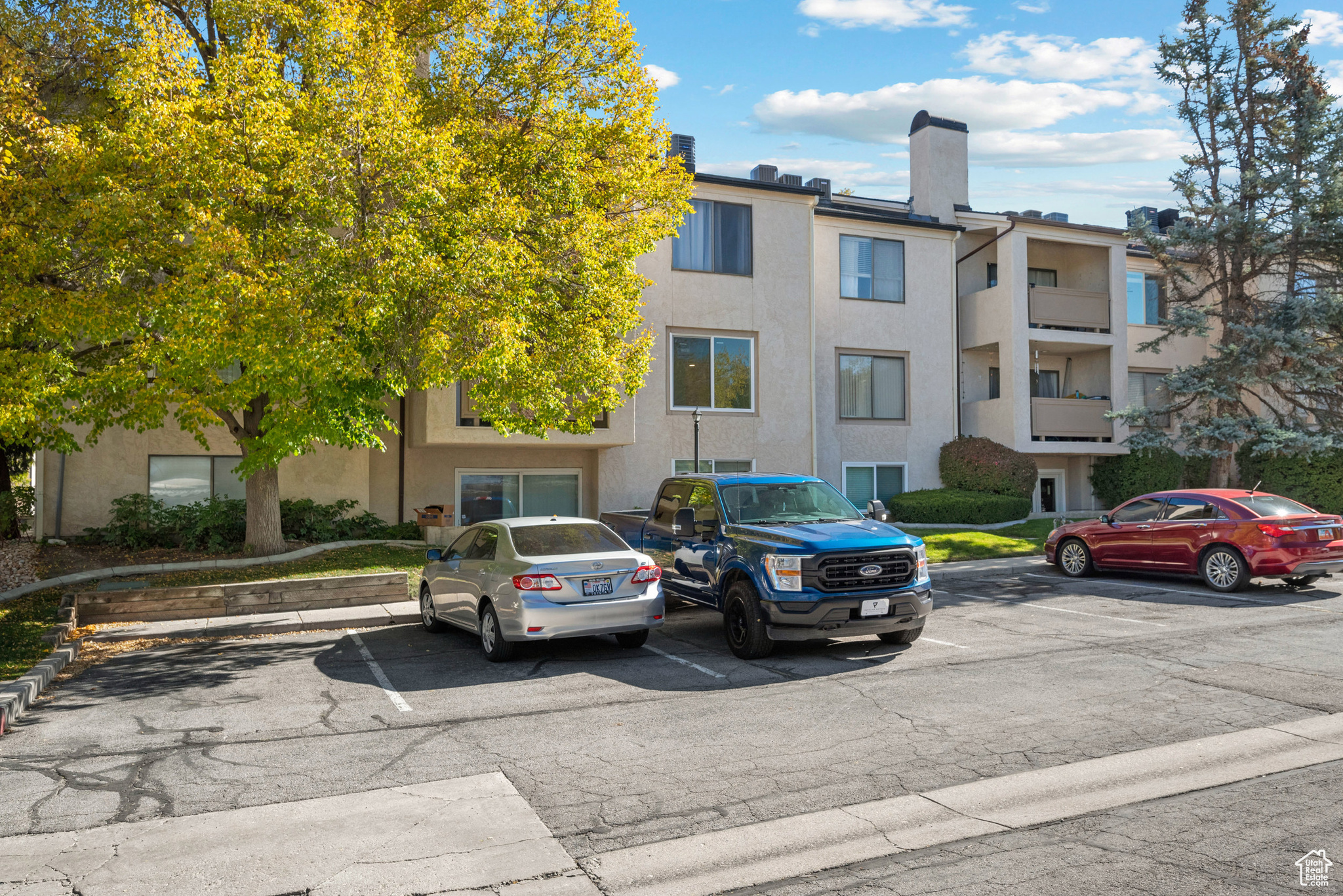 HILL CREEK  CONDM - Residential